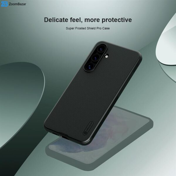 کاور نیلکین مدل Super Frosted Shield Pro مناسب برای گوشی موبایل سامسونگ Galaxy S24 FE